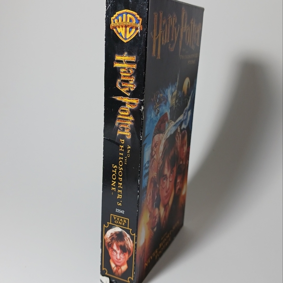 Harry Potter and the Philosopher's Stone VHS - Picture 2 of 7